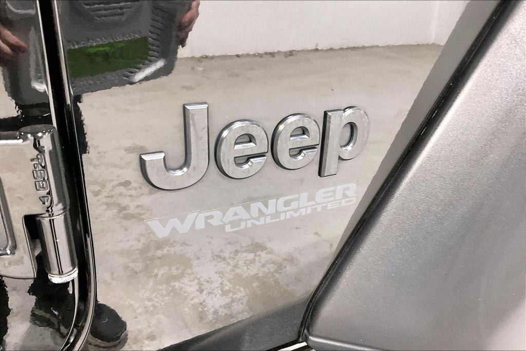 2020 Jeep Wrangler Unlimited Black and Tan 4x4