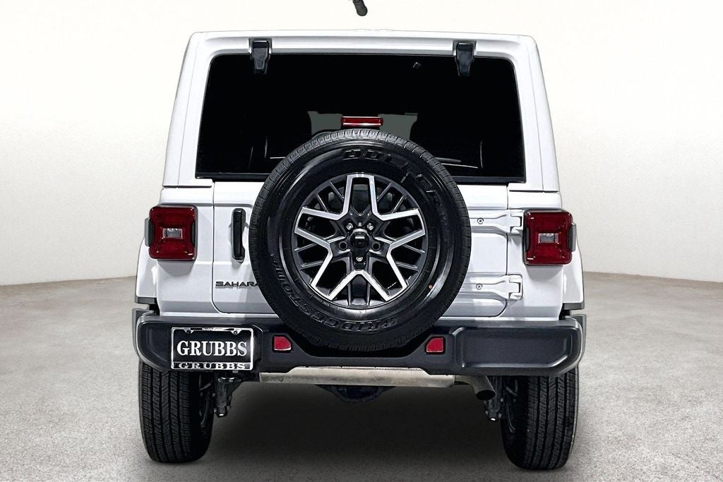 2025 Jeep Wrangler 4-Door Sahara 4x4