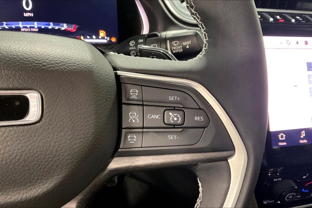 2023 Jeep Grand Cherokee Limited 4x2
