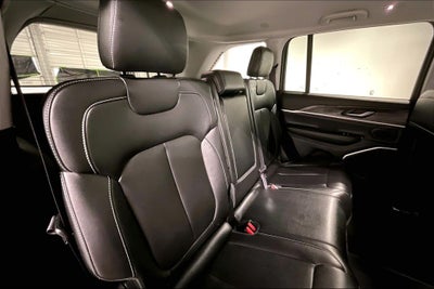 2023 Jeep Grand Cherokee Limited 4x2