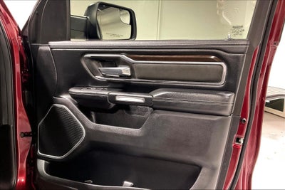 2022 RAM 1500 Laramie Crew Cab 4x2 5'7' Box