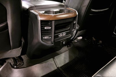 2022 RAM 1500 Laramie Crew Cab 4x2 5'7' Box