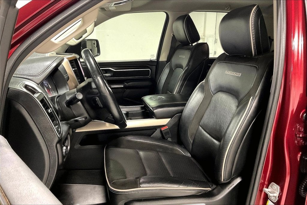 2022 RAM 1500 Laramie Crew Cab 4x2 5'7' Box