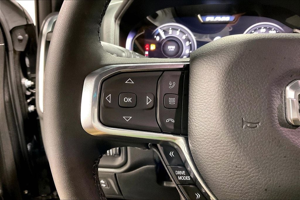 2025 RAM 1500 Big Horn Crew Cab 4x4 6'4' Box