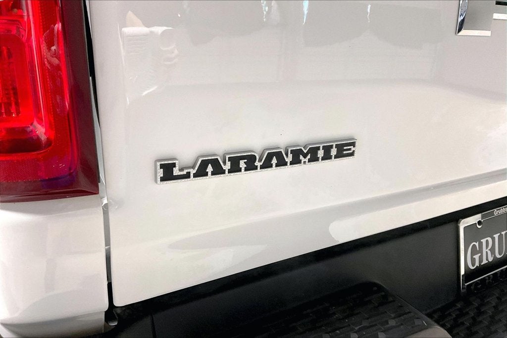 2025 RAM 1500 Laramie Crew Cab 4x4 5'7' Box