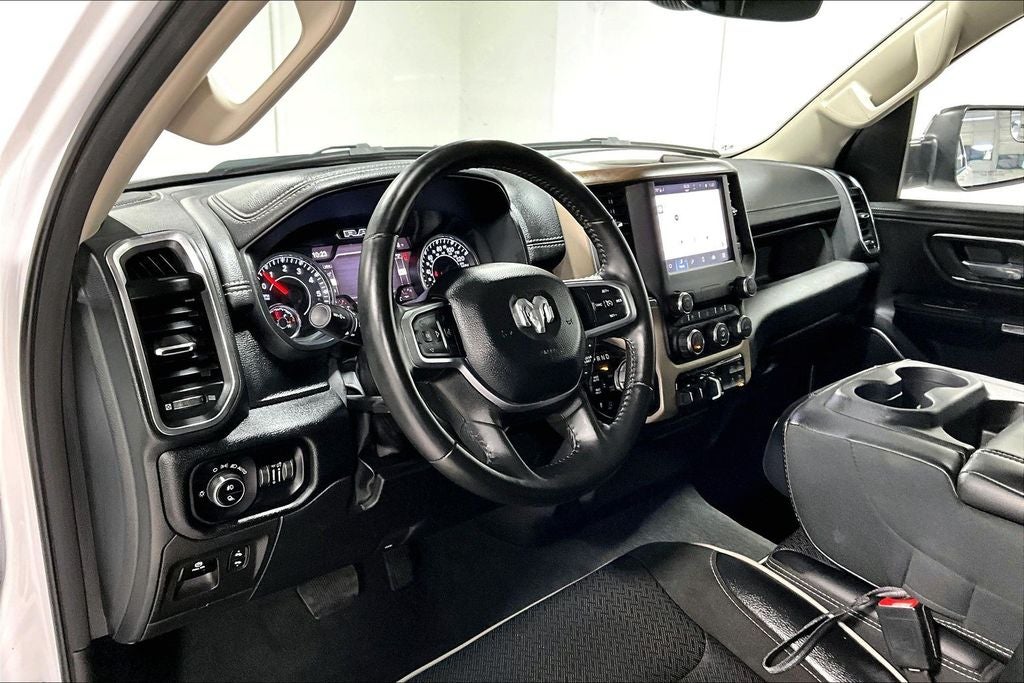 2022 RAM 1500 Laramie Crew Cab 4x4 5'7' Box