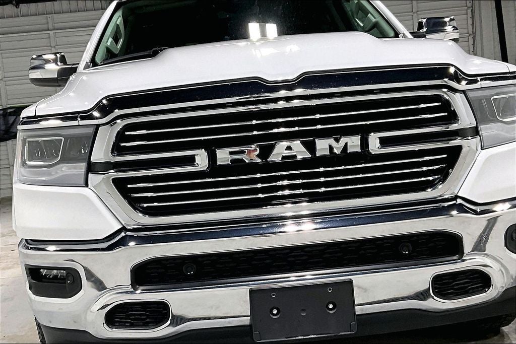 2022 RAM 1500 Laramie Crew Cab 4x4 5'7' Box