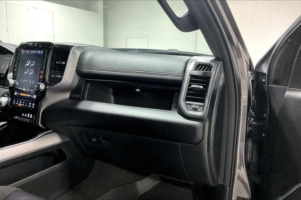 2023 RAM 1500 Laramie Crew Cab 4x4 6'4' Box