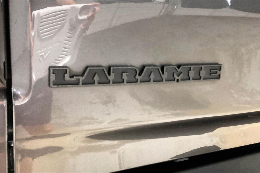 2023 RAM 1500 Laramie Crew Cab 4x4 6'4' Box