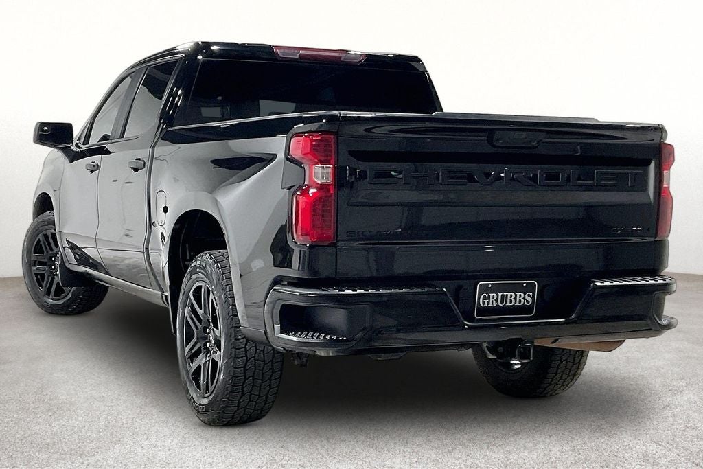 2023 Chevrolet Silverado 1500 2WD Crew Cab Short Bed Custom
