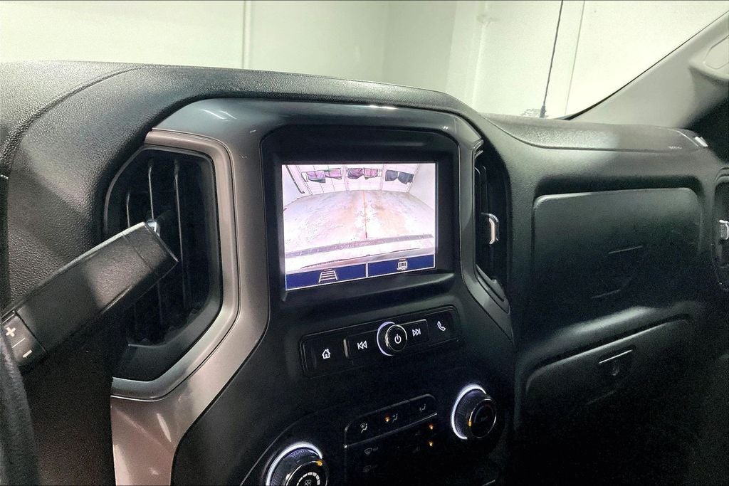 2023 Chevrolet Silverado 1500 2WD Crew Cab Short Bed Custom