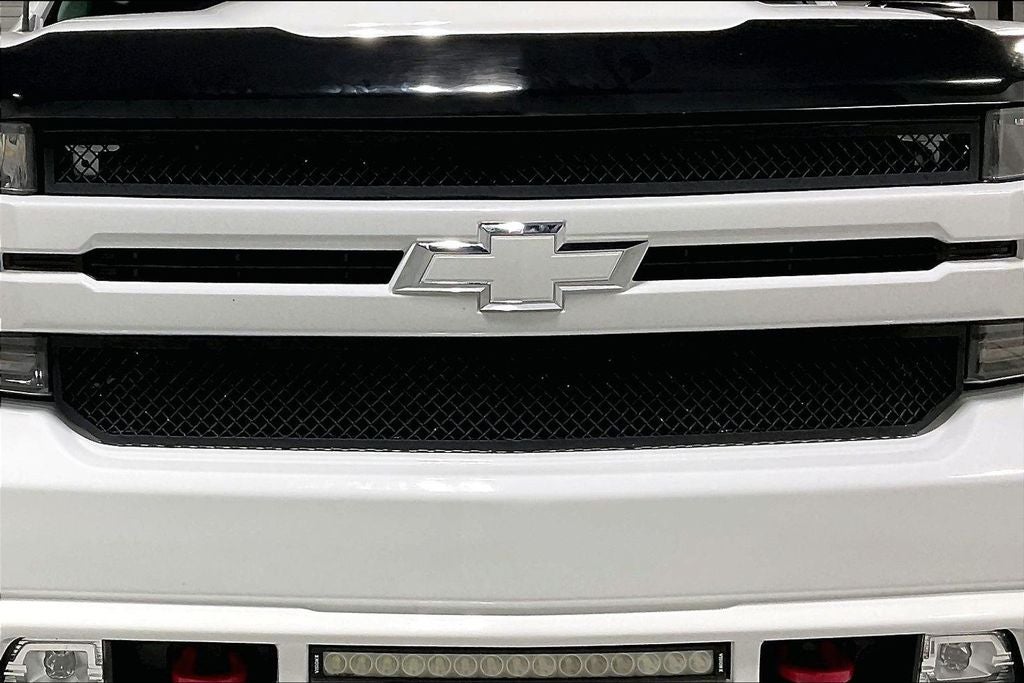 2020 Chevrolet Silverado 1500 4WD Crew Cab Short Bed RST