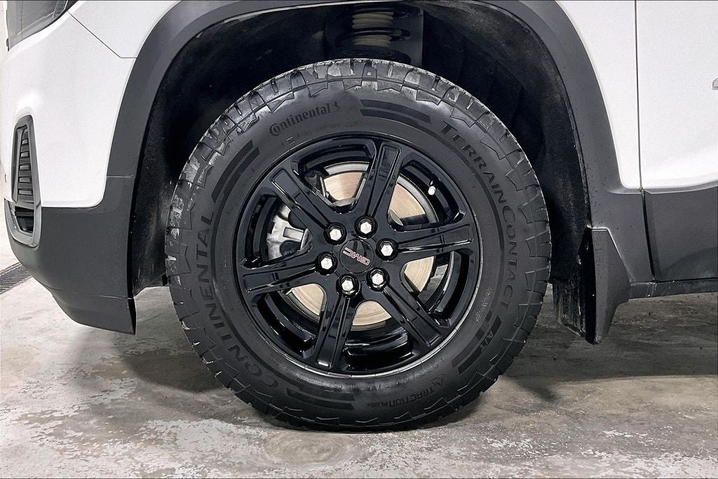 2022 GMC Acadia AWD AT4