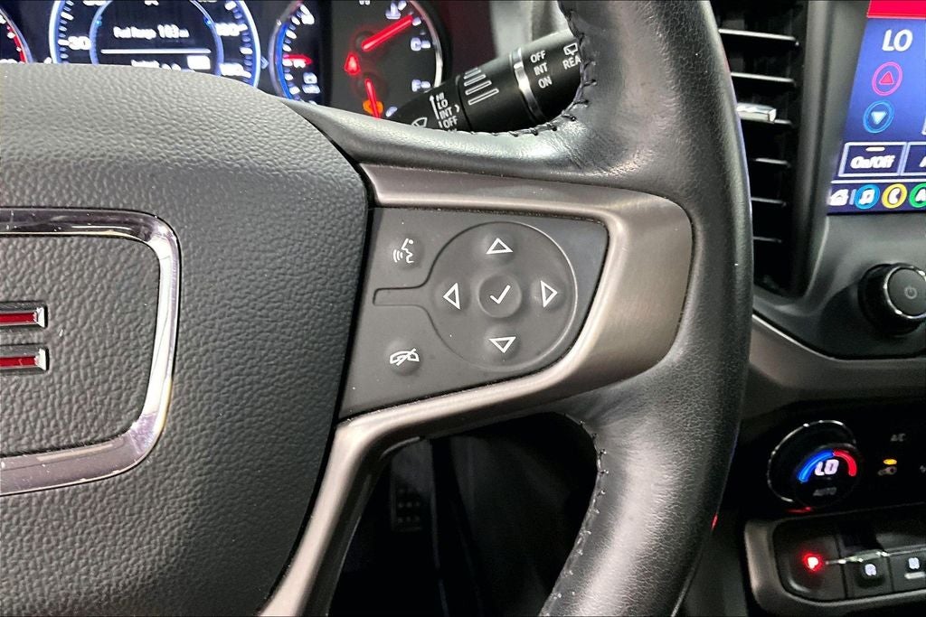 2022 GMC Acadia AWD AT4