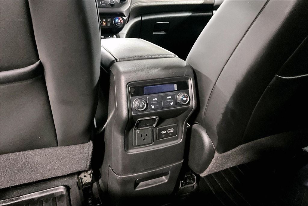 2022 GMC Acadia AWD AT4