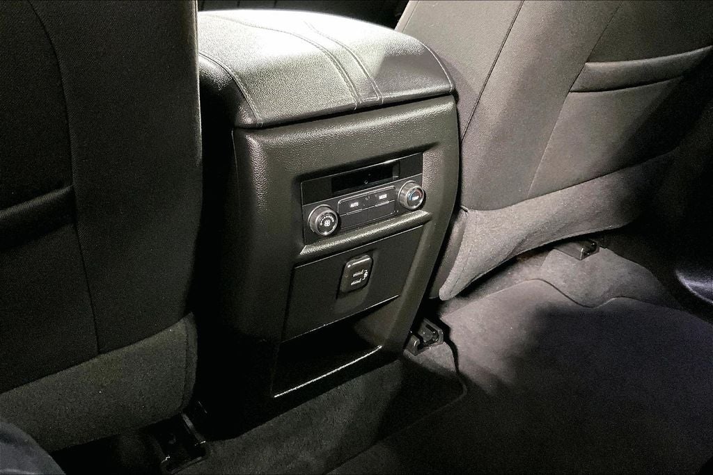 2023 Chevrolet Traverse FWD LT Cloth