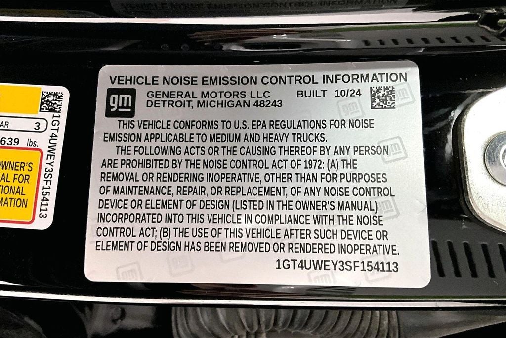 2025 GMC Sierra 3500HD 4WD Crew Cab Standard Bed Denali