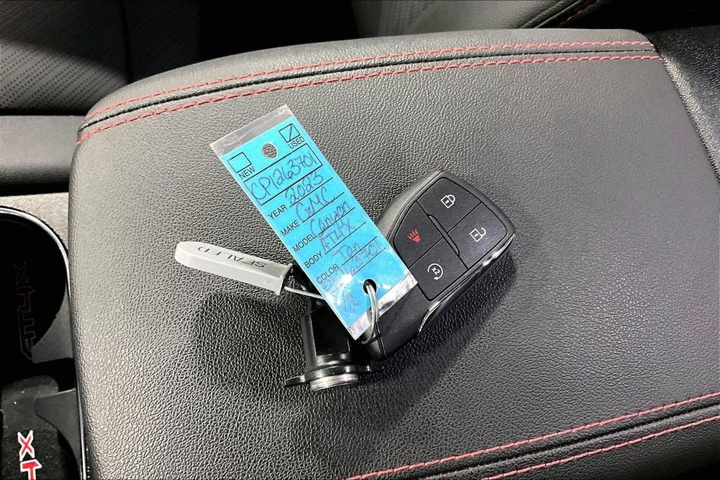 2023 GMC Canyon AT4X