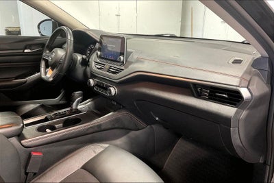 2022 Nissan Altima SR FWD