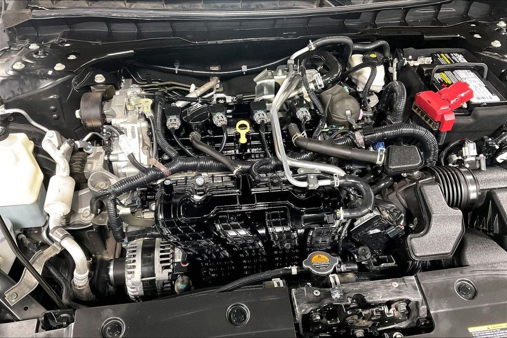 2022 Nissan Altima SR FWD