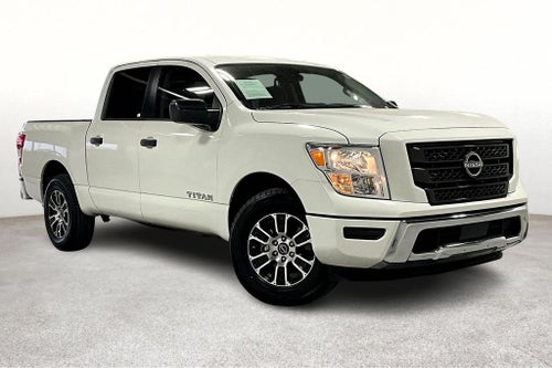 2023 Nissan TITAN Crew Cab SV 4x2