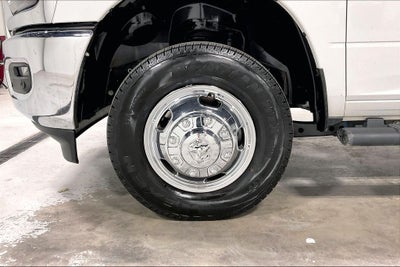 2026 RAM 3500 Tradesman Crew Cab 4x4 8' Box