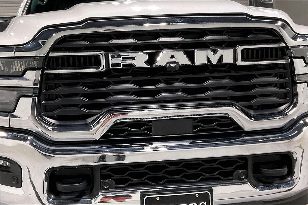 2026 RAM 3500 Tradesman Crew Cab 4x4 8' Box