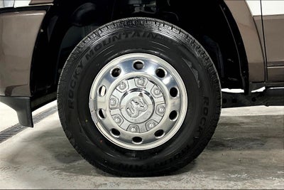 2020 RAM 3500 Laramie Longhorn Crew Cab 4x4 8' Box