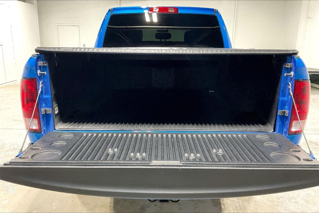 2023 RAM 1500 Classic Tradesman Crew Cab 4x4 5'7' Box