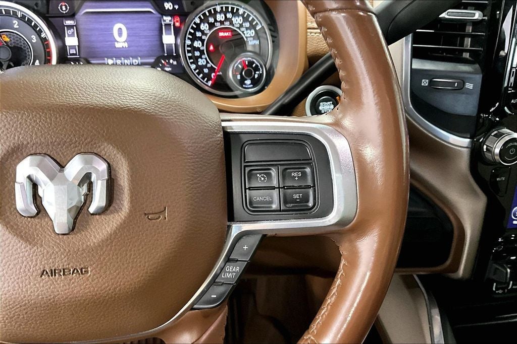 2020 RAM 2500 Laramie Crew Cab 4x4 6'4' Box