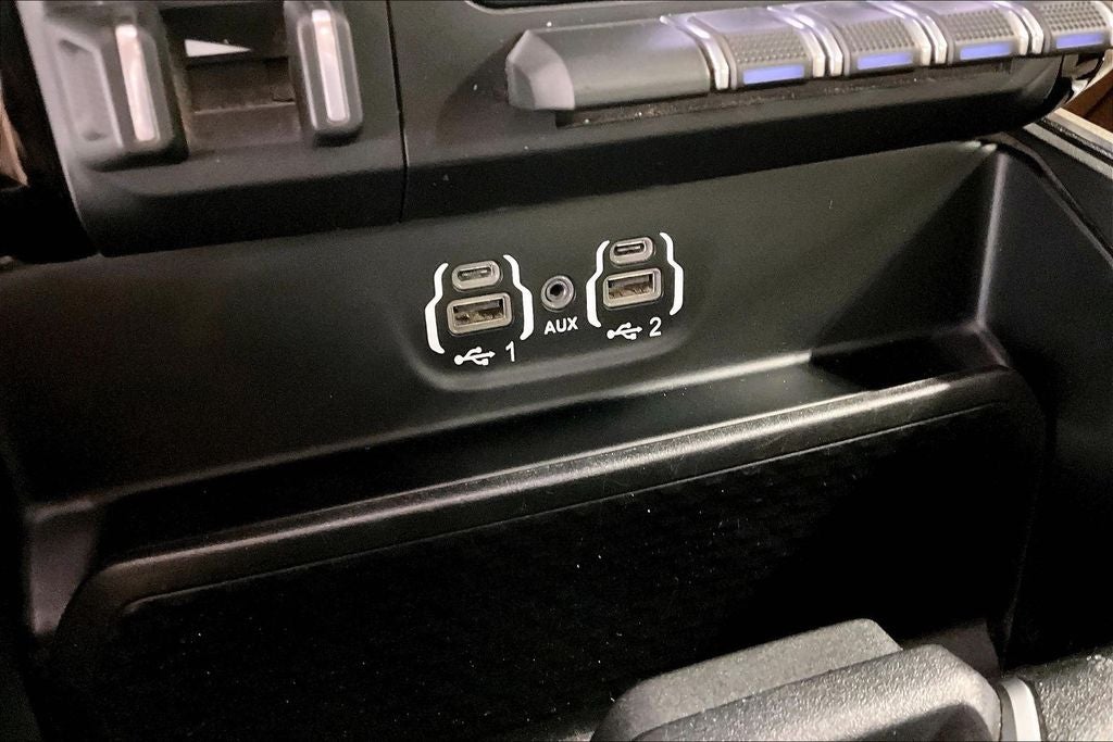 2020 RAM 2500 Laramie Crew Cab 4x4 6'4' Box