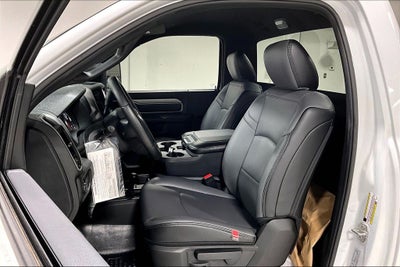 2024 RAM 3500 Chassis Tradesman/SLT