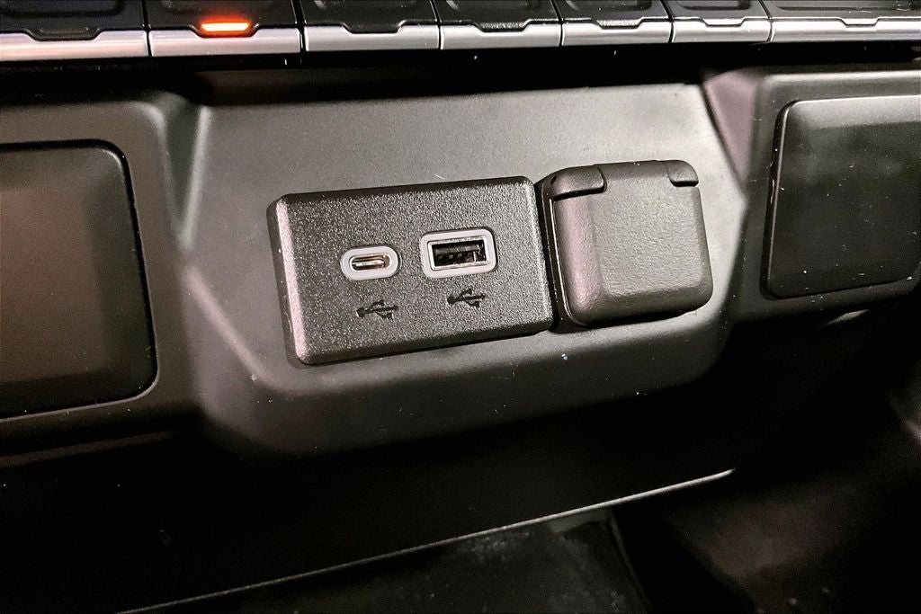 2023 GMC Sierra 1500 2WD Crew Cab Short Box Pro