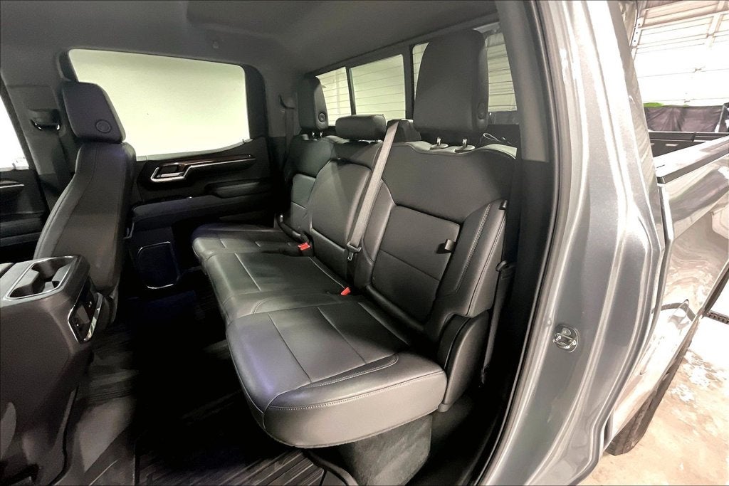 2024 GMC Sierra 1500 4WD Crew Cab Short Box Elevation with 3SB