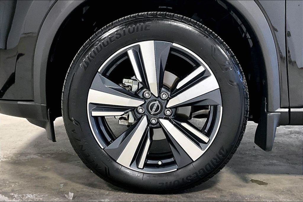 2024 Nissan Rogue SL FWD