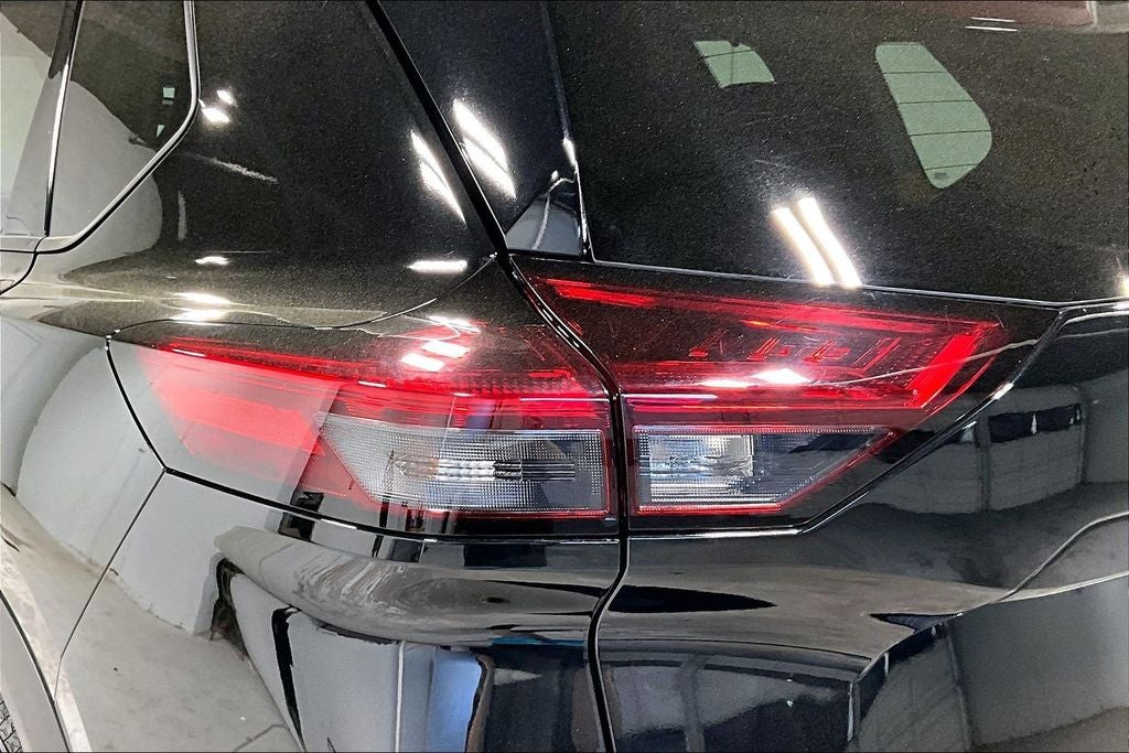 2024 Nissan Rogue SL FWD