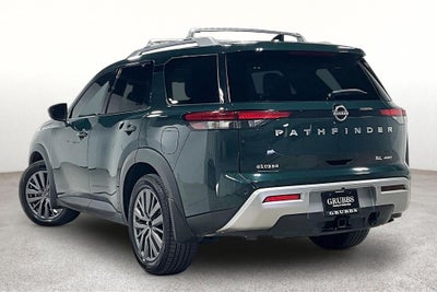2023 Nissan Pathfinder SL 4WD
