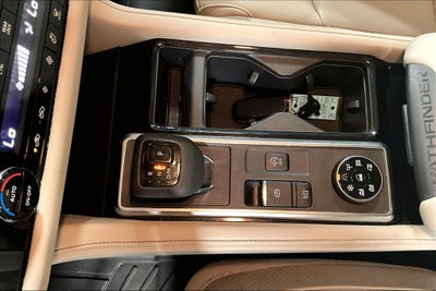 2023 Nissan Pathfinder SL 4WD
