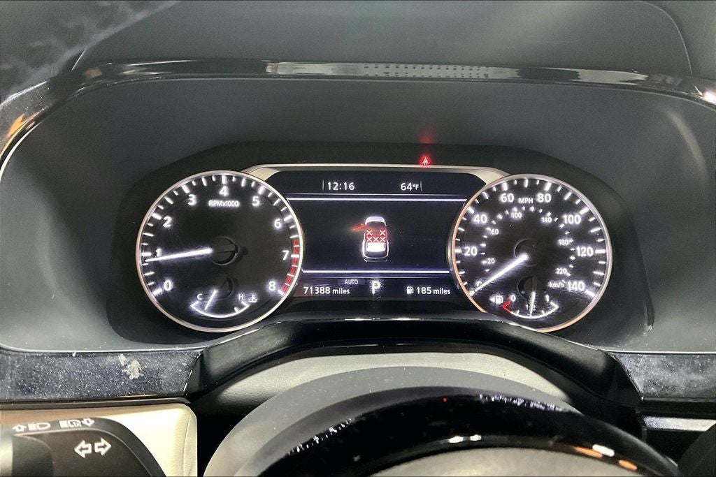 2023 Nissan Pathfinder SL 4WD