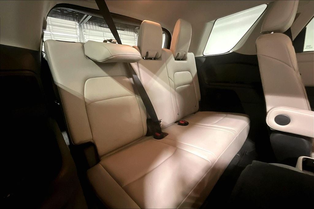 2023 Nissan Pathfinder SL 4WD