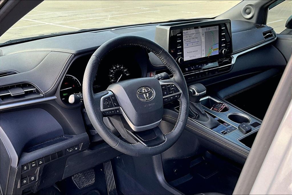 2024 Toyota Sienna Woodland Edition