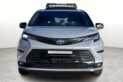 2024 Toyota Sienna Woodland Edition