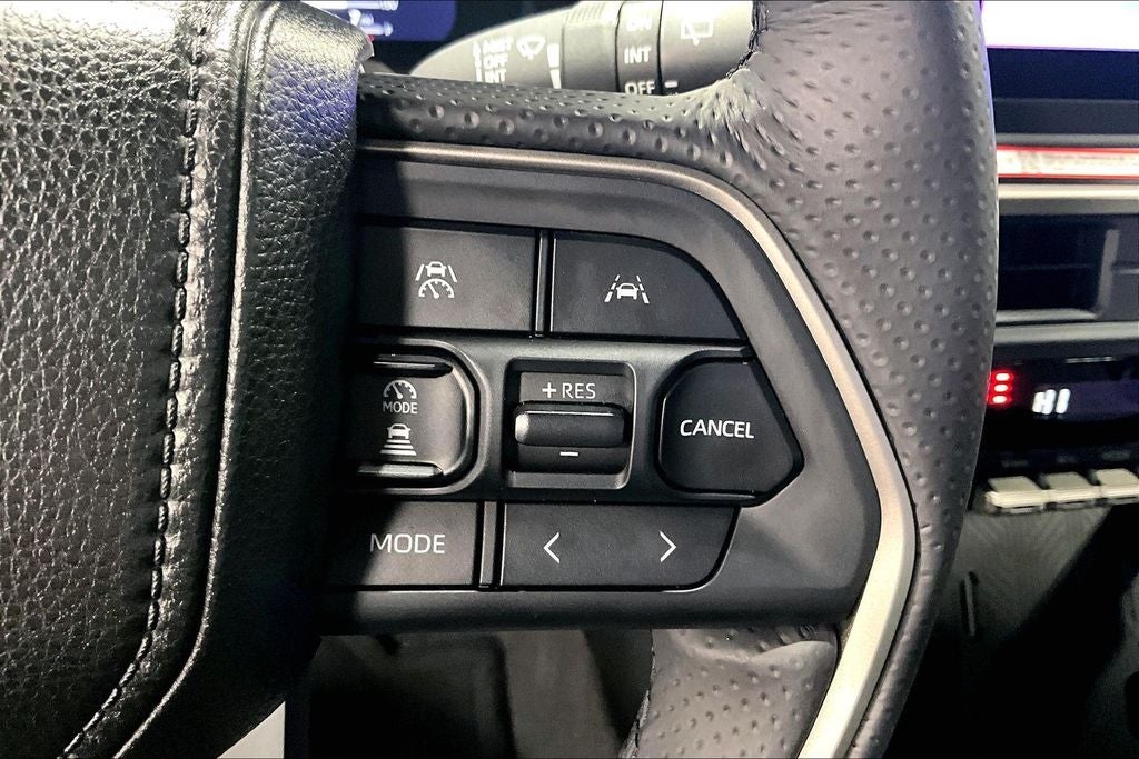 2025 Toyota 4Runner Hybrid TRD Off Road