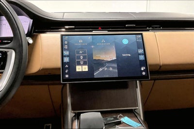 2025 Land Rover Range Rover P400 SE