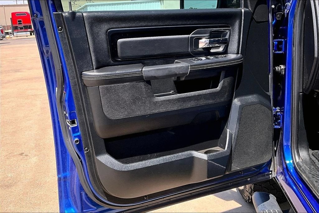 2018 RAM 1500 Rebel Crew Cab 4x4 5'7" Box