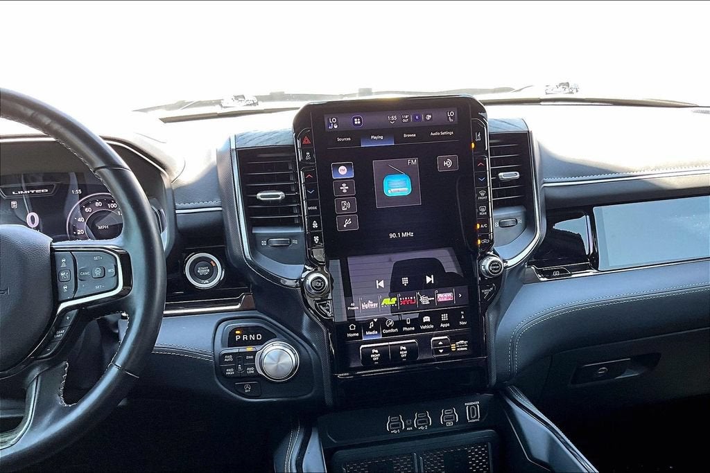 2025 RAM 1500 Limited Crew Cab 4x4 5'7" Box