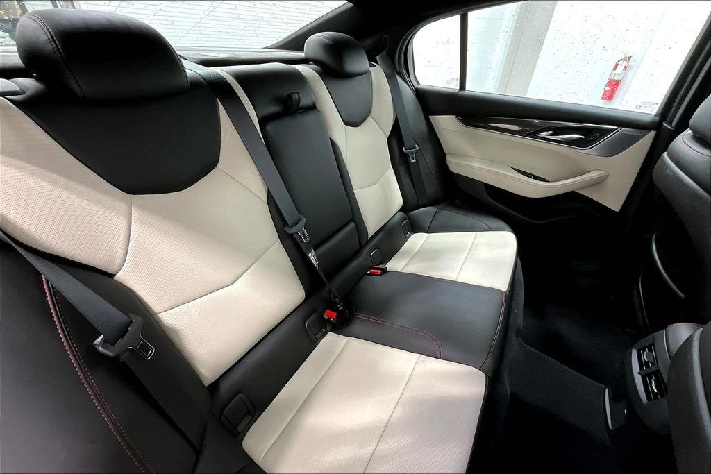 2022 Cadillac CT5 Sport