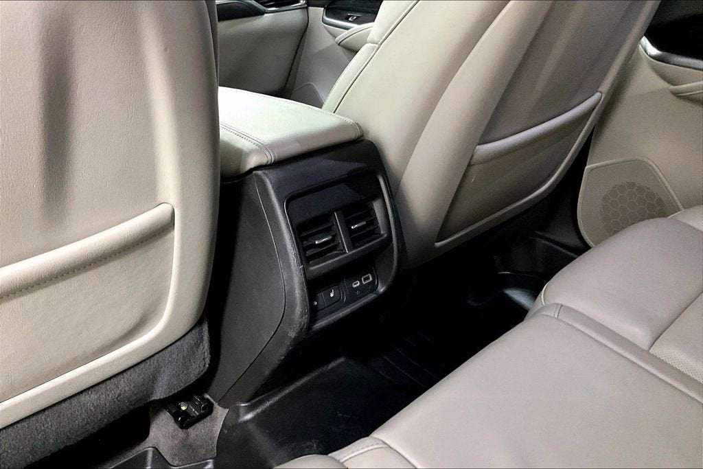 2020 Cadillac XT4 Premium Luxury