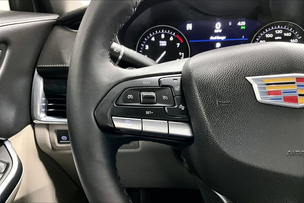 2023 Cadillac XT4 AWD Premium Luxury