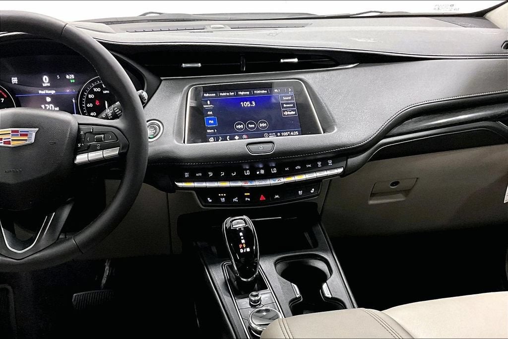 2023 Cadillac XT4 AWD Premium Luxury